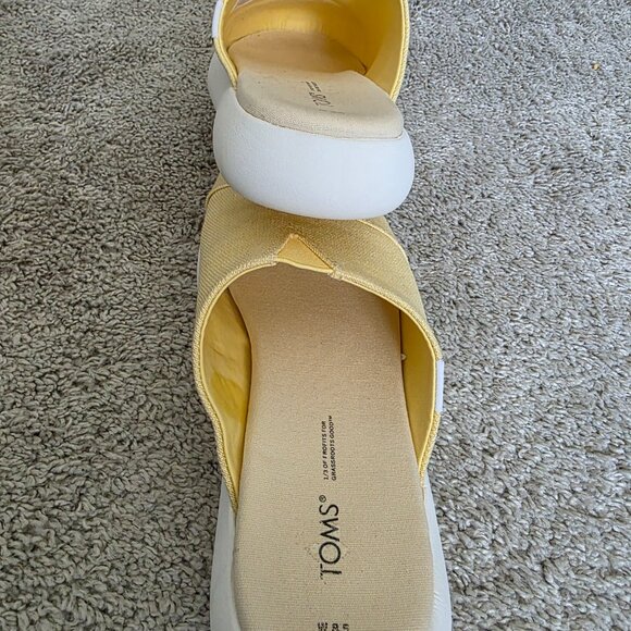 TOMS Women's Yellow Slip-On Shoes - Picture 3 of 7